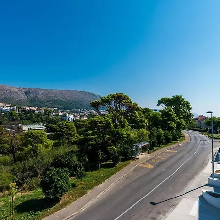 Luni - Three Bedroom With Balcony And City View Apartment Dubrovnik
