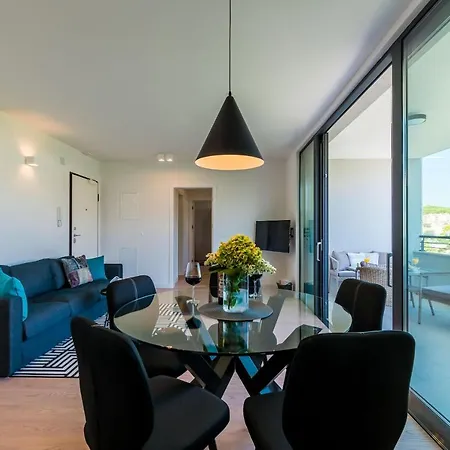 Διαμέρισμα Luni - Three Bedroom With Balcony And City View