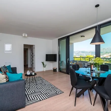 Luni - Three Bedroom With Balcony And City View Appartement Dubrovnik